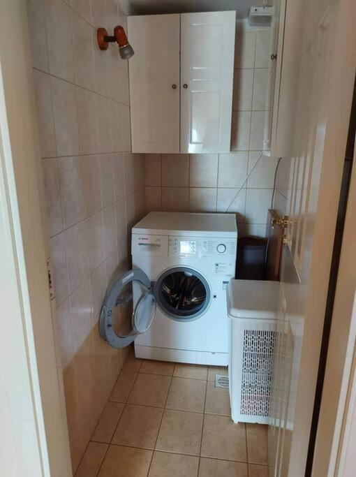 Όμορφο, Άνετο Ζεστά Διακοσμημένο Διαμέρισμα Thérmi Esterno foto
